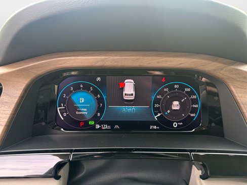 New 2025 Volkswagen Atlas SE image 11