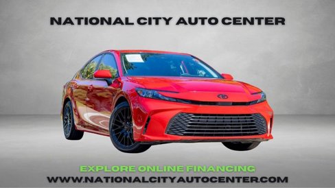 Used 2025 Toyota Camry LE image 1