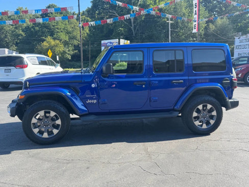 Used 2019 Jeep Wrangler Unlimited Sahara w/ Advanced Safety Group image 5