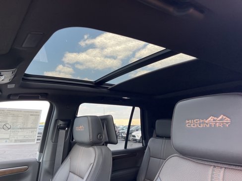 New 2026 Chevrolet Tahoe High Country image 8