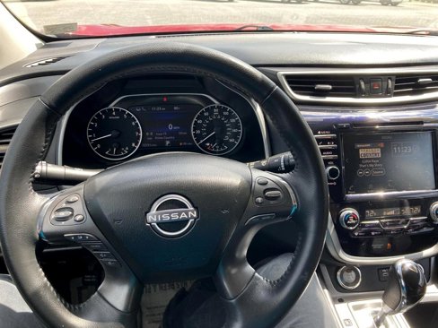 Used 2023 Nissan Murano SV image 17
