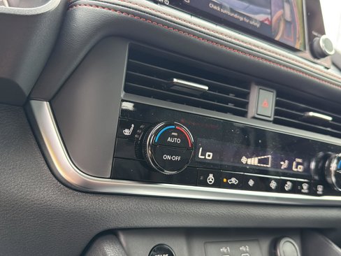 New 2026 Nissan Rogue SV w/ Rock Creek Premium Package image 24