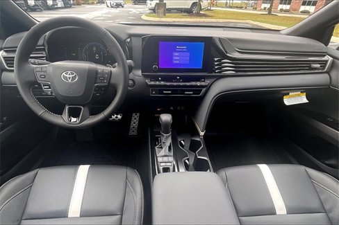 New 2026 Toyota Camry SE image 5