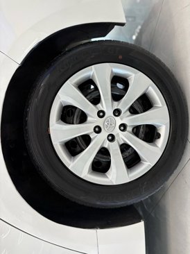 Used 2023 Toyota Corolla LE image 40