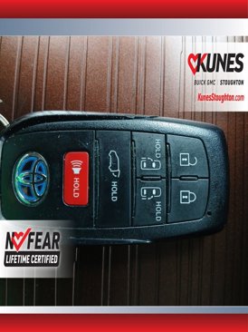 Used 2024 Toyota Sienna XLE image 40