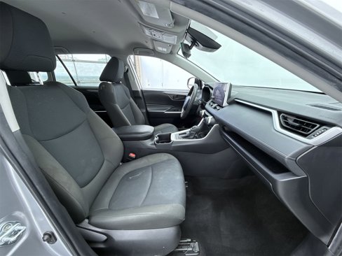 Used 2023 Toyota RAV4 LE image 15