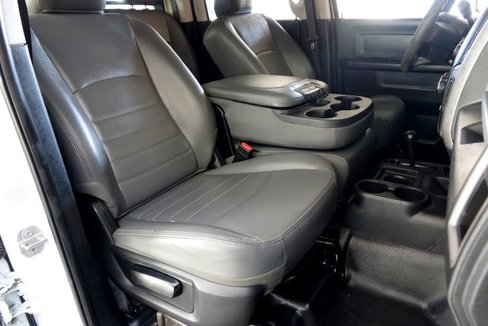 Used 2018 RAM 3500 Tradesman w/ Chrome Appearance Group image 47