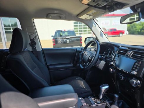 Used 2024 Toyota 4Runner TRD Off-Road image 7