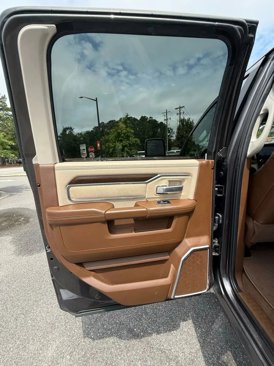 Used 2023 RAM 3500 Laramie image 33