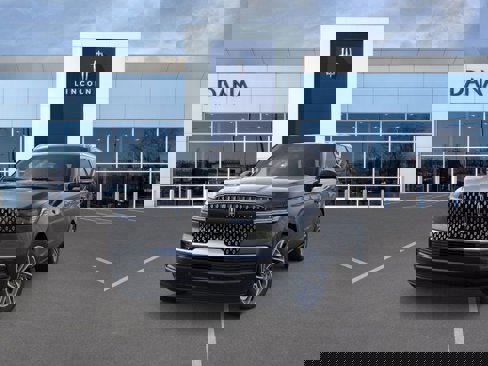 New 2025 Lincoln Navigator Reserve image 2