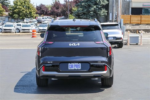 New 2026 Kia EV9 GT-Line image 8