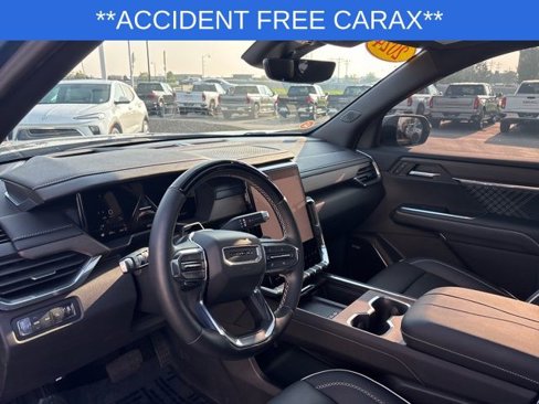Used 2024 GMC Acadia Denali image 17