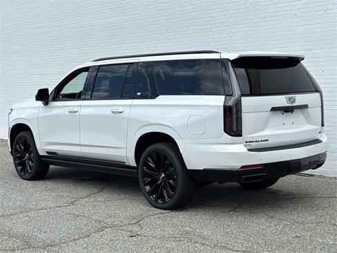 New 2025 Cadillac Escalade ESV Sport Platinum image 3