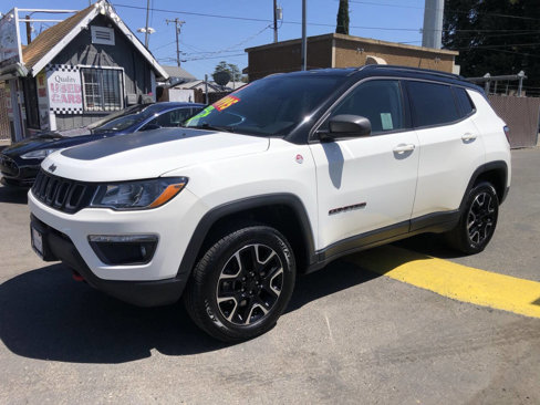Used 2021 Jeep Compass Trailhawk image 1