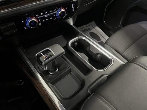 Used 2024 GMC Sierra 1500 Elevation image 47