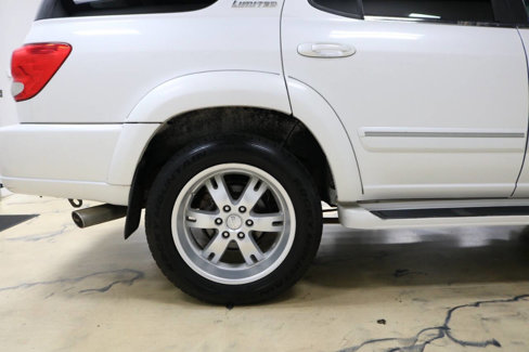 Used 2005 Toyota Sequoia Limited image 9