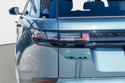 New 2026 Land Rover Range Rover Velar Dynamic SE image 8