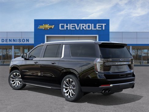 New 2026 Chevrolet Suburban Premier image 3