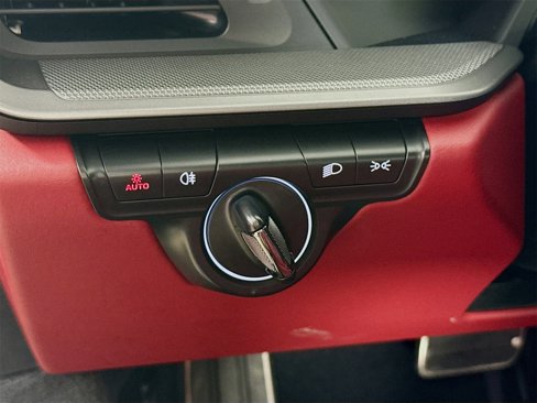 Certified 2022 Porsche 911 Carrera image 11