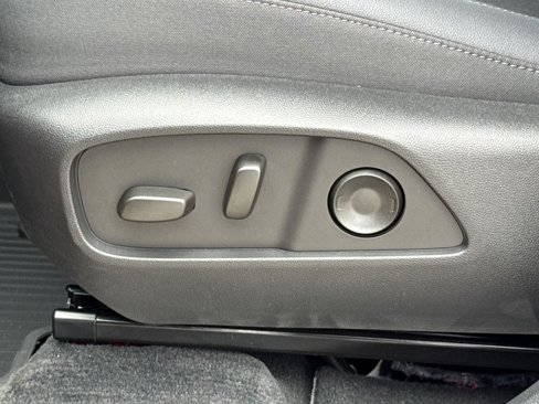 New 2026 Chevrolet Equinox LT w/ Convenience Package II image 15