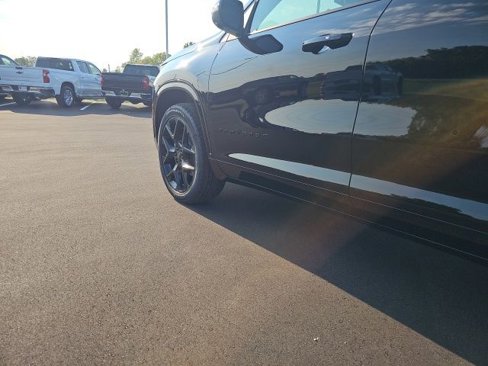 New 2026 Chevrolet Traverse RS w/ LPO, Floor Liner Package image 14