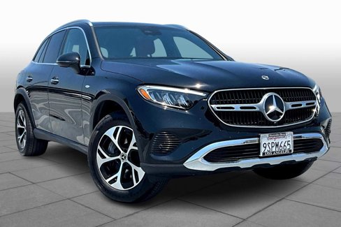 Used 2025 Mercedes-Benz GLC 350e 4MATIC image 2
