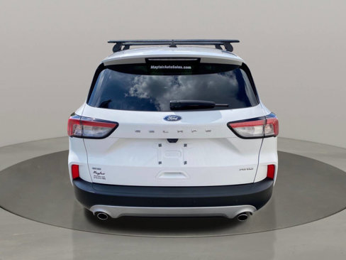 Used 2020 Ford Escape SE image 5