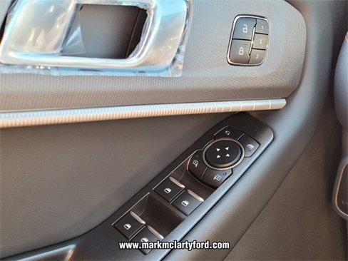 New 2025 Ford Explorer ST-Line w/ Premium Package image 19