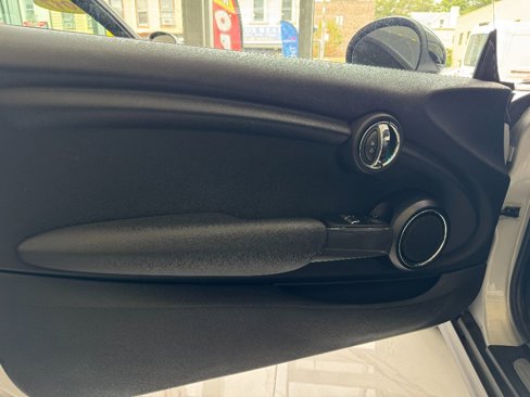 Used 2014 MINI Cooper 2-Door Hardtop image 11