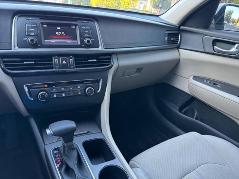 Used 2016 Kia Optima LX image 17