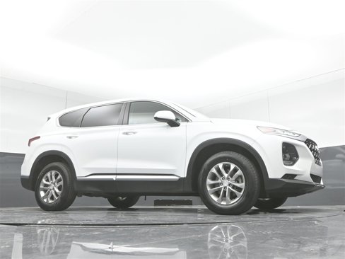 Used 2020 Hyundai Santa Fe SE image 31