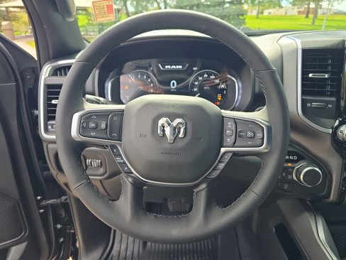 New 2026 RAM 1500 4x4 Crew Cab image 14