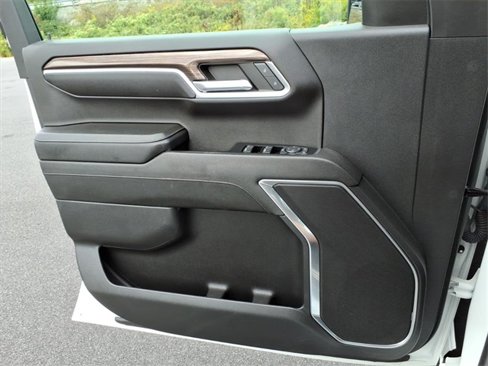 Used 2023 Chevrolet Silverado 1500 LT image 26