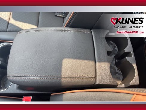 New 2025 GMC Canyon AT4 w/ Technology Plus Package image 29