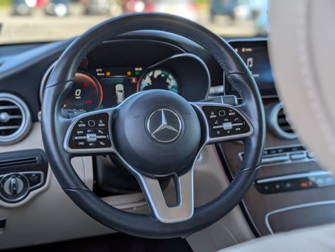 Used 2022 Mercedes-Benz GLC 300 4MATIC image 16