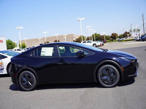 New 2026 Toyota Prius Plug-In Hybrid image 4