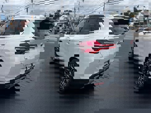 New 2026 BMW X3 xDrive30 w/ Premium Package image 5