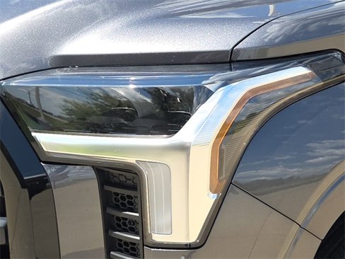 New 2026 Toyota Tundra SR image 4