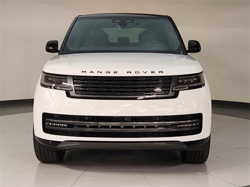 New 2025 Land Rover Range Rover SE image 9