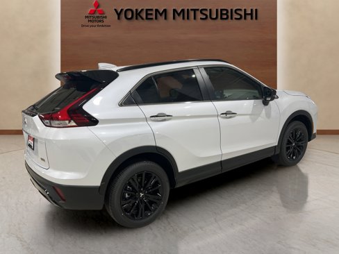 New 2025 Mitsubishi Eclipse Cross Black Edition image 5