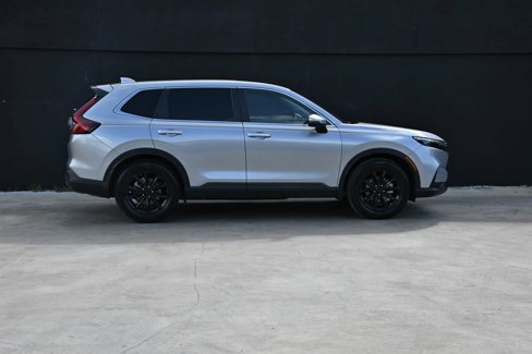 Used 2025 Honda CR-V EX image 7