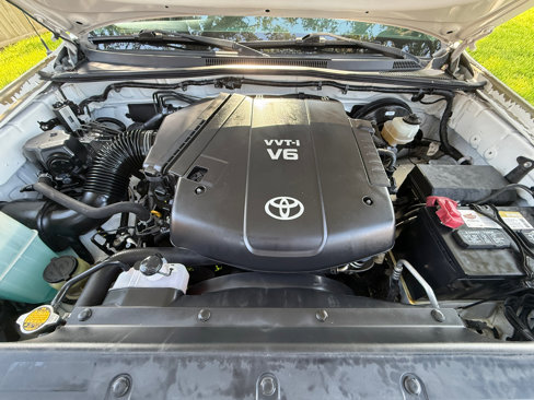 Used 2012 Toyota Tacoma 4x4 Double Cab image 29