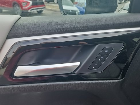 New 2025 Mitsubishi Outlander SEL image 19
