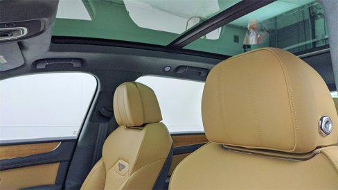 New 2024 Bentley Bentayga image 14
