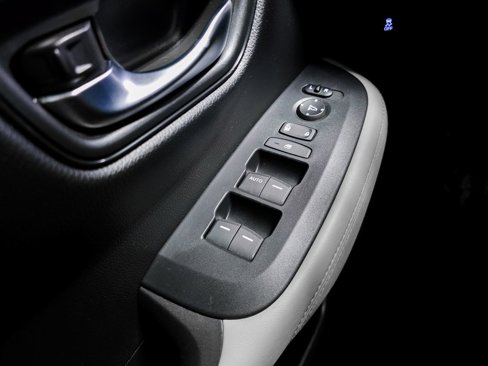 Certified 2024 Honda HR-V LX image 25