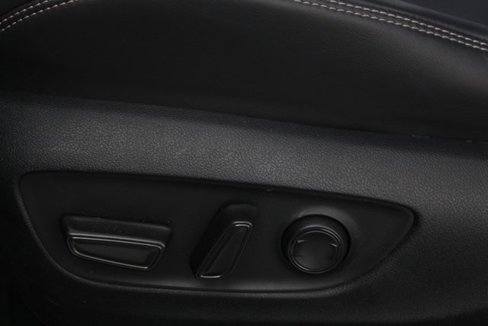 Used 2021 Toyota RAV4 XLE Premium image 12