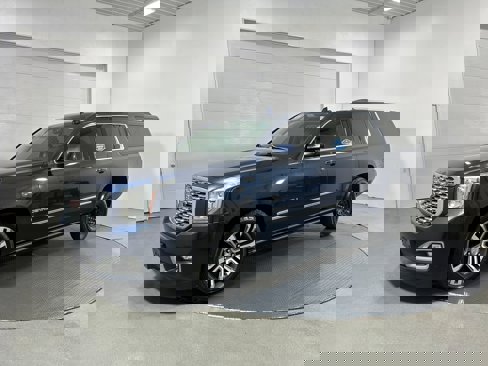Used 2020 GMC Yukon XL Denali w/ Denali Premium Package image 20