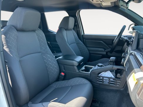 New 2025 Toyota Tacoma SR5 image 15