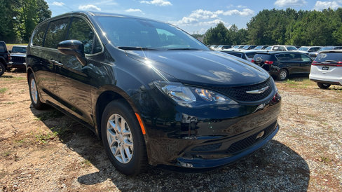 New 2026 Chrysler Voyager LX image 5