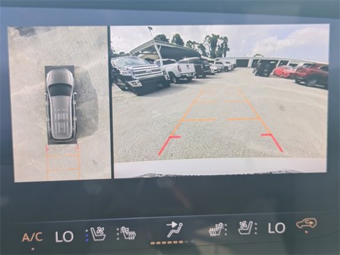 Used 2026 Buick Enclave Avenir image 25